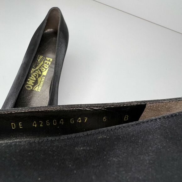 Salvatore Ferragamo Black Satin‎ Rhinestone Crystal Heels Size 6 B - Picture 9 of 10